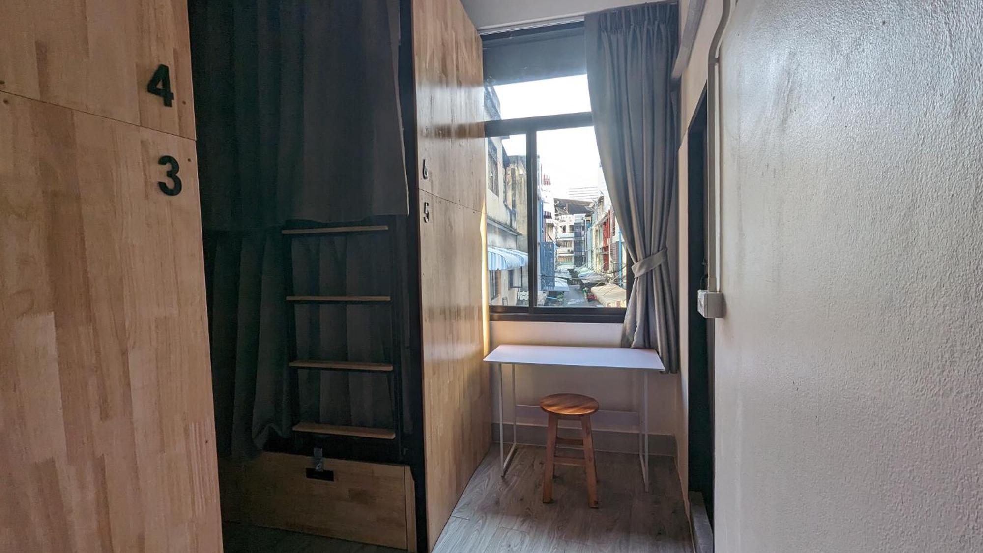 Urban Jungle Hostel 曼谷 外观 照片