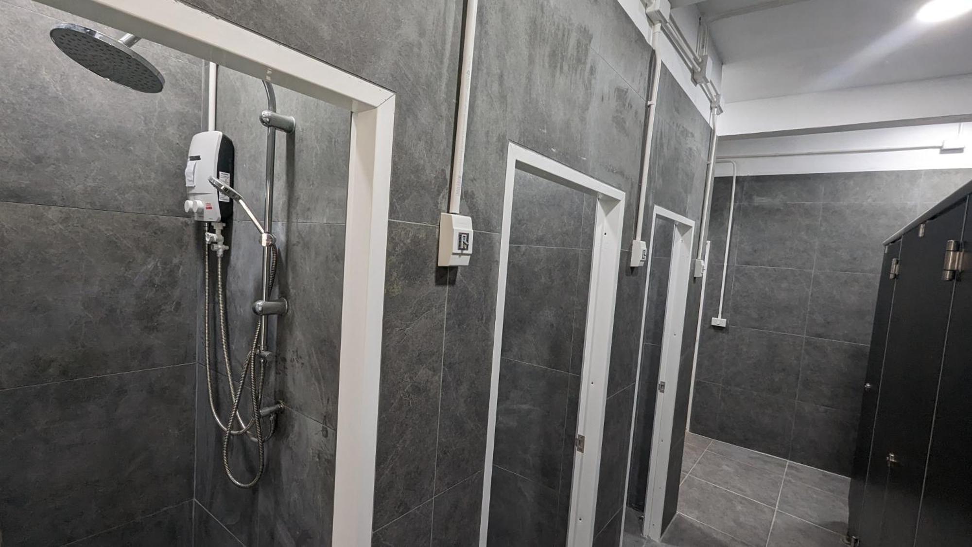 Urban Jungle Hostel 曼谷 外观 照片