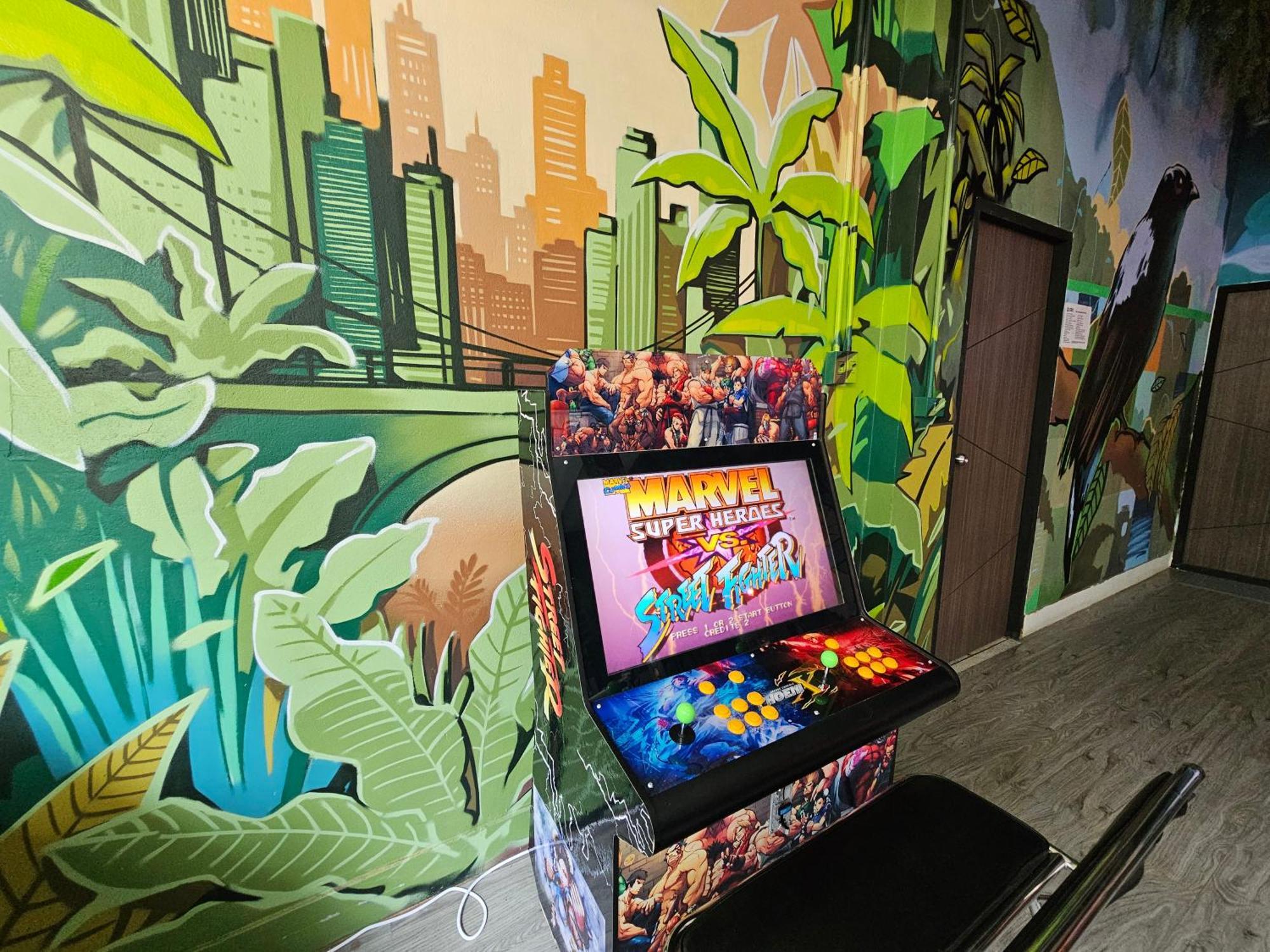 Urban Jungle Hostel 曼谷 外观 照片
