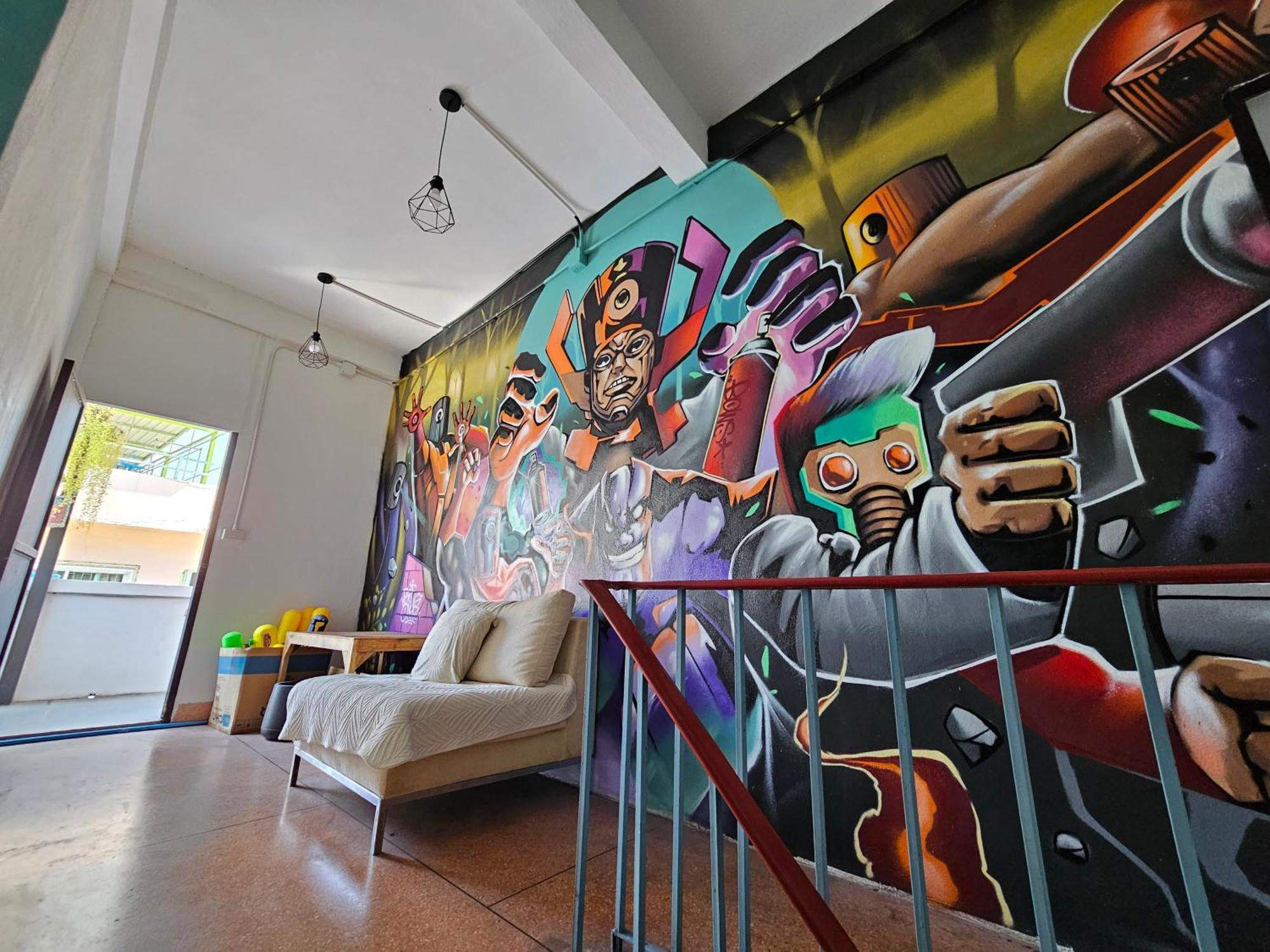 Urban Jungle Hostel 曼谷 外观 照片