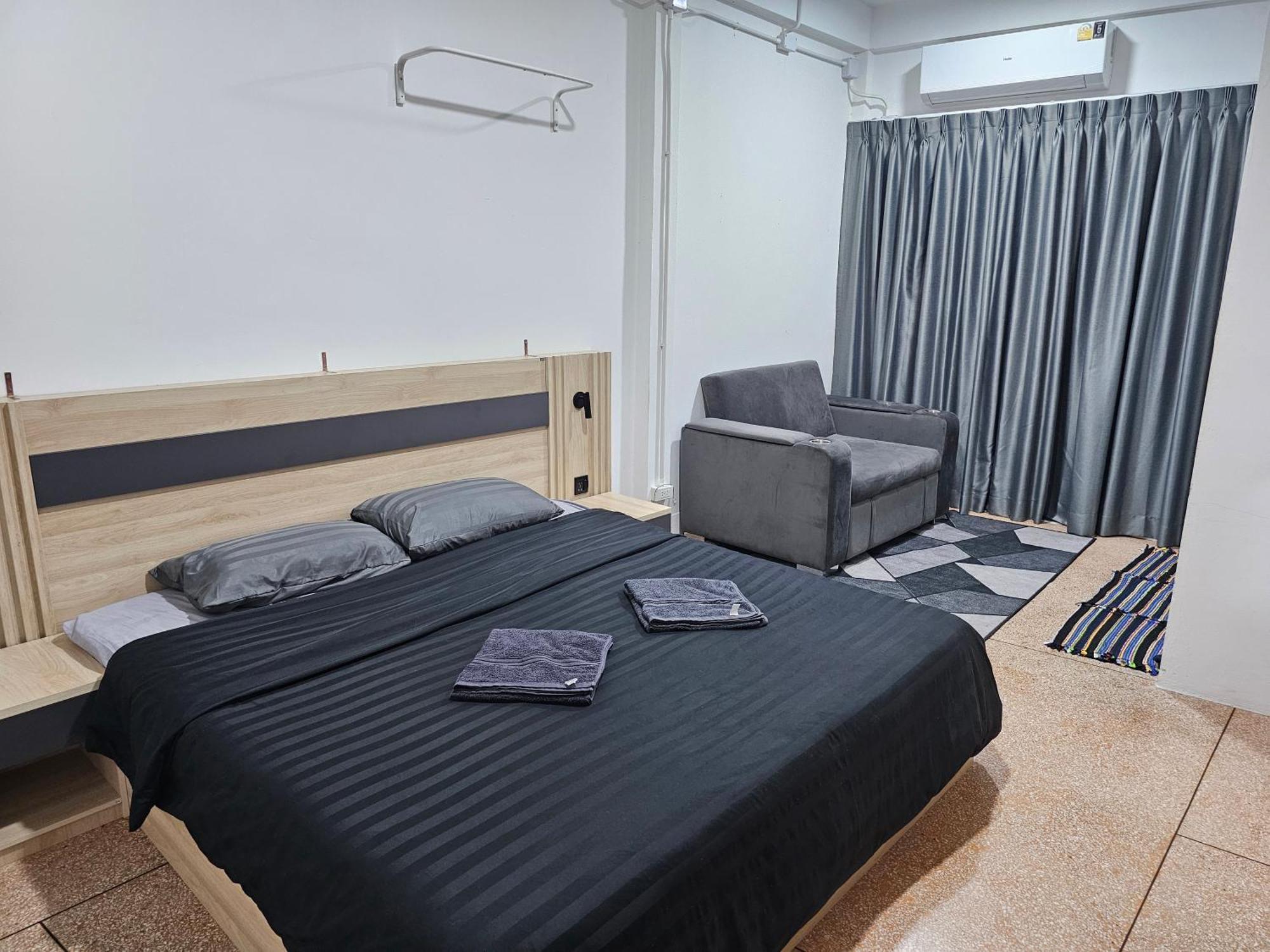 Urban Jungle Hostel 曼谷 外观 照片